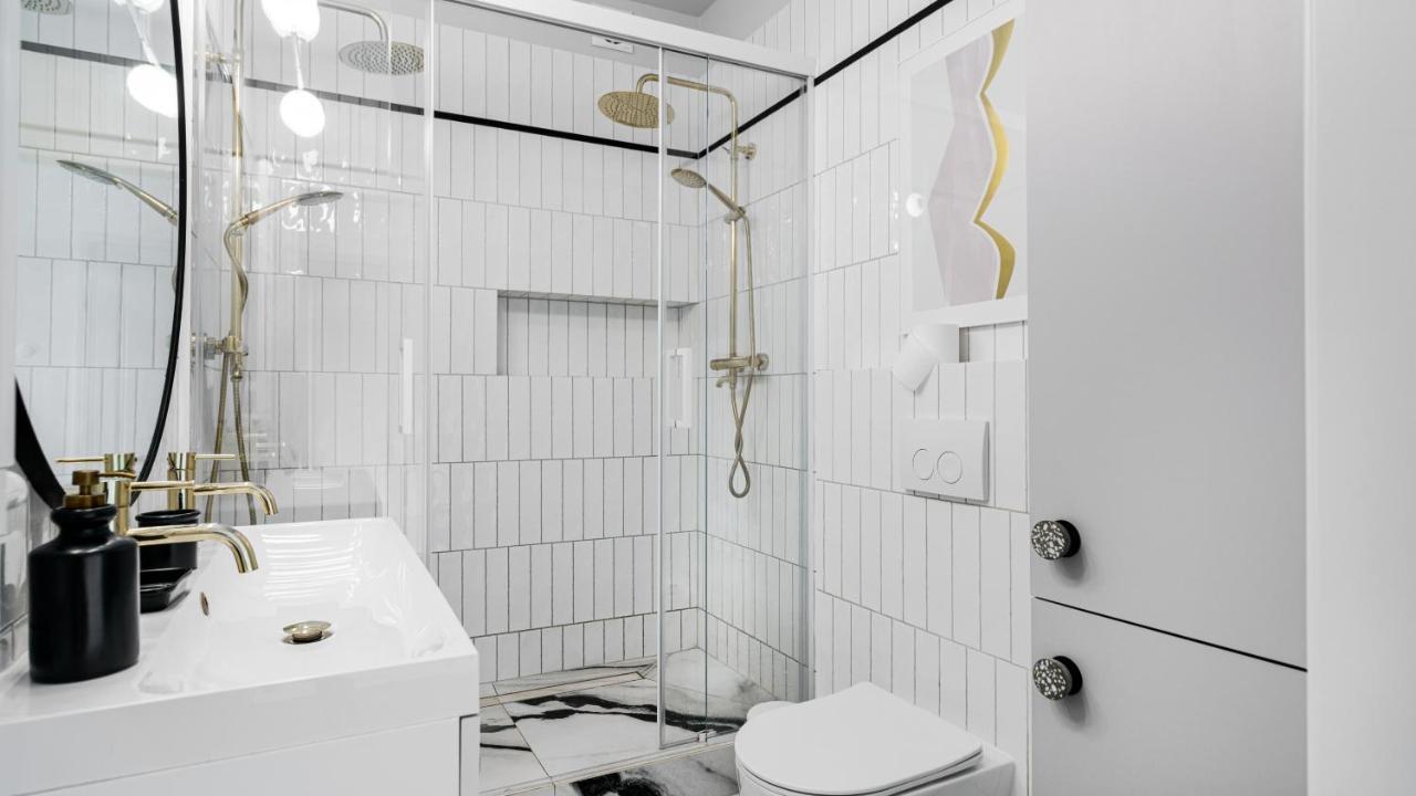 Comfy Apartments - Lastadia Lux Гданск Екстериор снимка