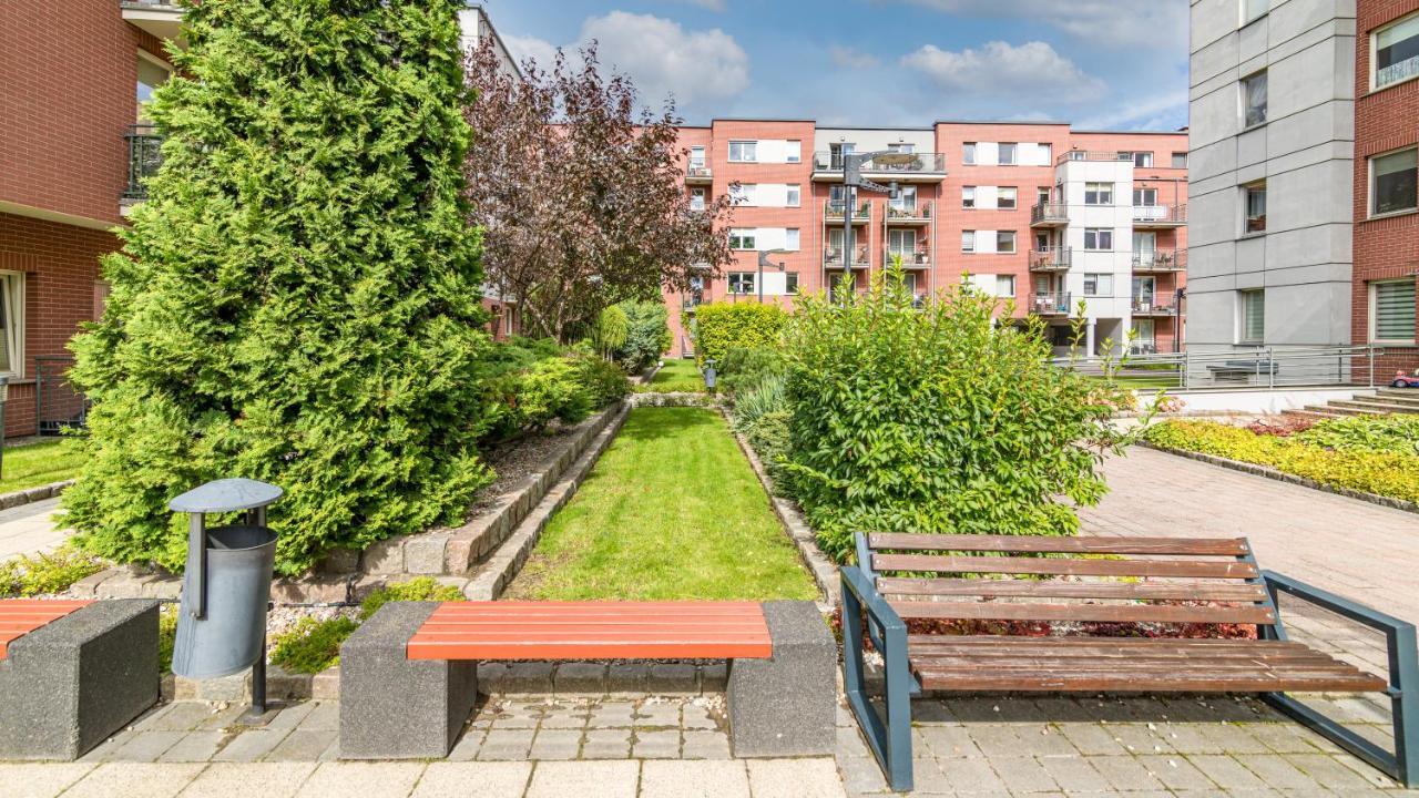 Comfy Apartments - Lastadia Lux Гданск Екстериор снимка